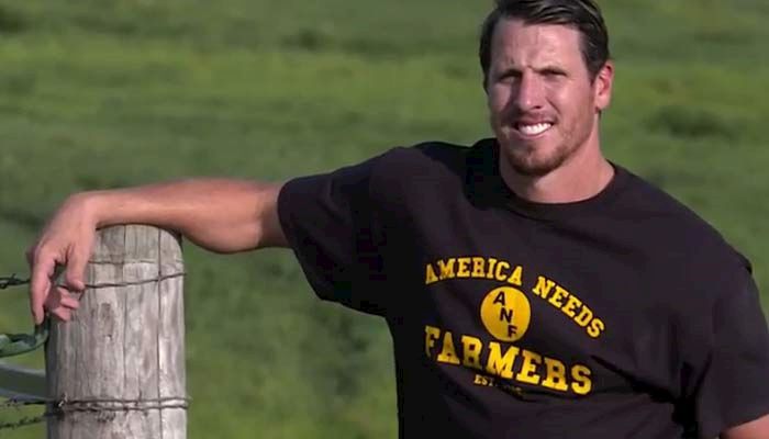 Pro Bowl Linebacker Chad Greenway Joins America Needs Farmers Team