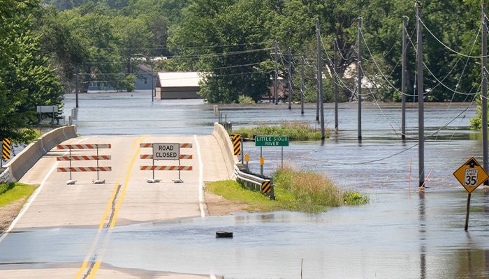 Most northwest Iowa roads open as harvest approaches 