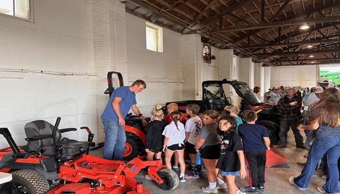 Hancock County Farm Bureau hosts annual 3rd Grade Ag Fair 