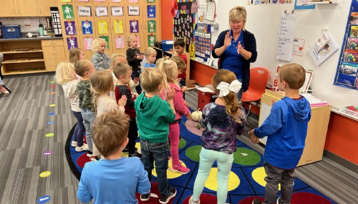 Pre-School discovers Pumpkins!