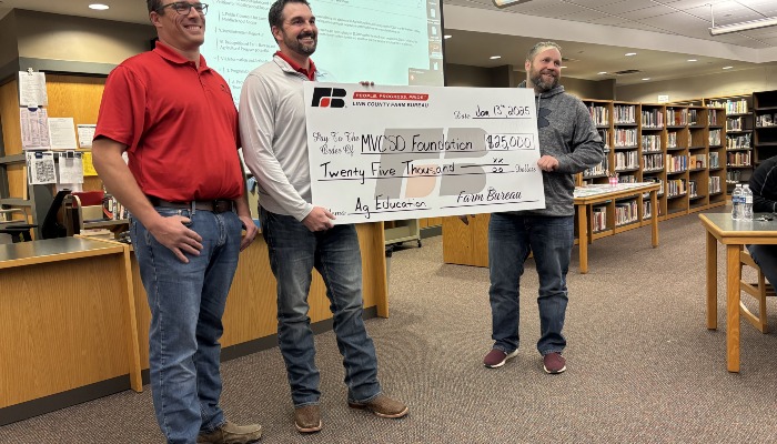 Linn County Farm Bureau Pledges $25,000 to Support Agricultural Education in Mount Vernon